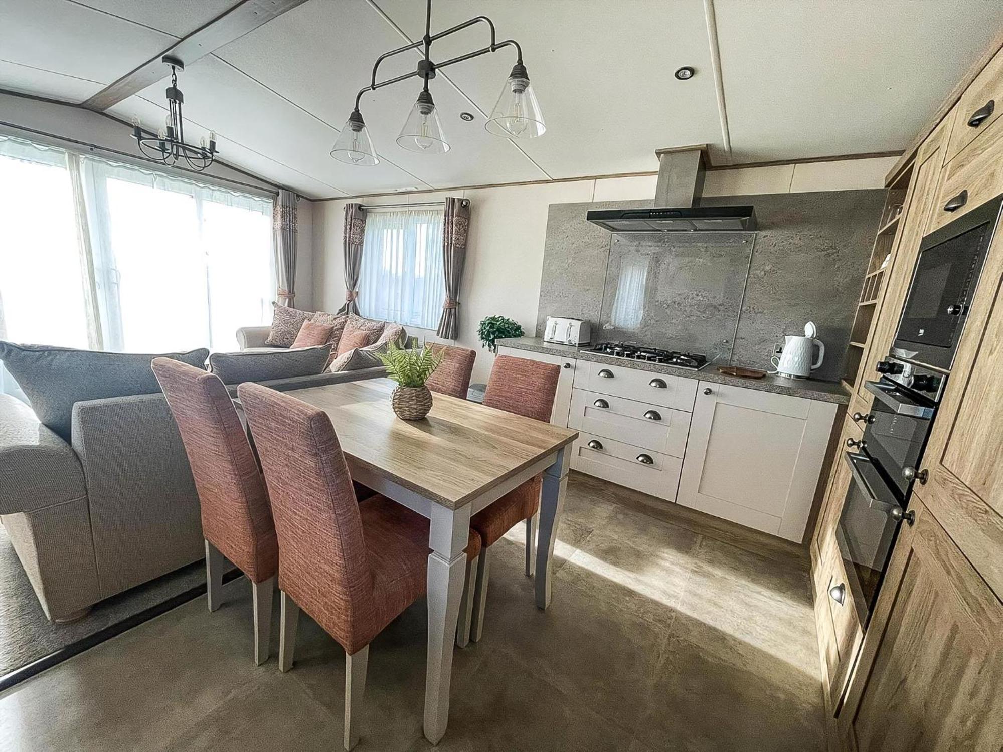 Stunning 8 Berth Caravan With Decking At Kessingland Beach Ref 90017D Benacre Экстерьер фото